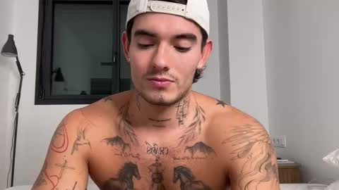 Snapshot of kenboyea_ chatting on 10/16/25, 03:57 luis carlos esteban online show from 10/16/25, 03:57