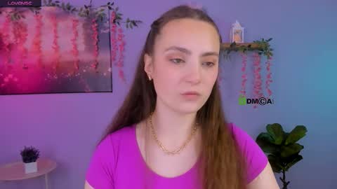 Snapshot of kendal_blow chatting on 02/02/26, 08:35 Sweet Kendal online show from 02/02/26, 08:35