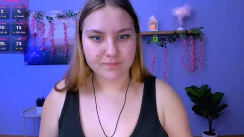 Snapshot of kendal_blow chatting on 02/08/26, 08:01 Sweet Kendal online show from 02/08/26, 08:01