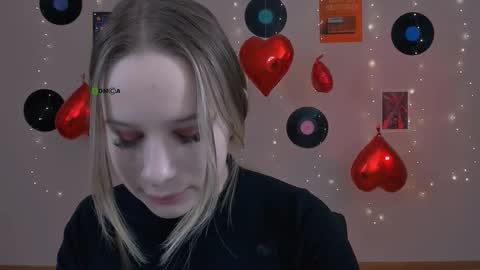 Snapshot of kendal_blow chatting on 02/13/26, 09:22 Sweet Kendal online show from 02/13/26, 09:22