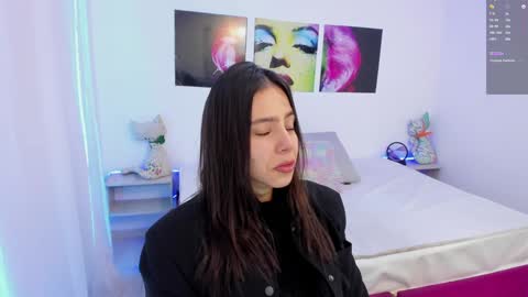 kendal_jhonsson online show from 12/22/24, 12:05