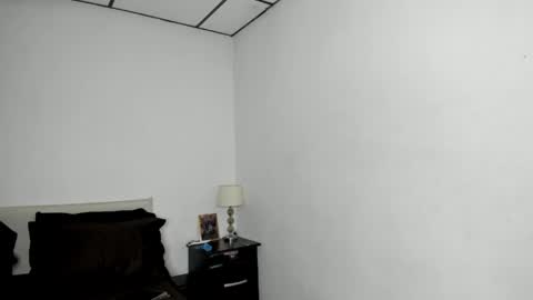 Snapshot of kendalgrey01 chatting on 05/25/26, 02:34 Kendal online show from 05/25/26, 02:34
