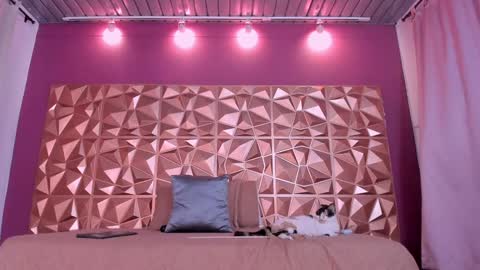 Snapshot of kendall23_ chatting on 12/23/24, 01:56 Kendall online show from 12/23/24, 01:56