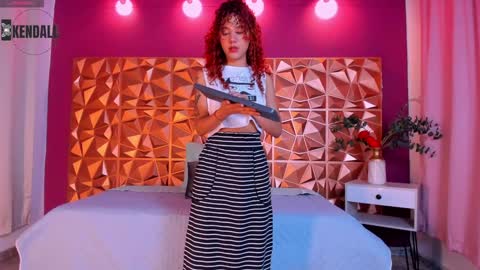 Snapshot of kendall23_ chatting on 01/07/25, 08:21 Kendall online show from 01/07/25, 08:21