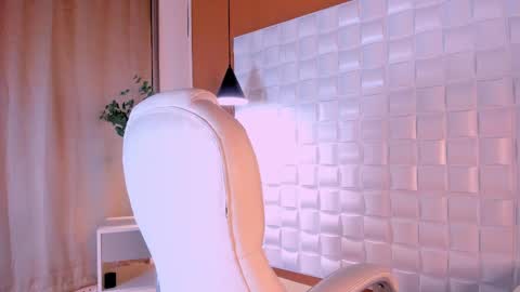 Snapshot of kendall23_ chatting on 02/12/25, 04:55 Kendall online show from 02/12/25, 04:55