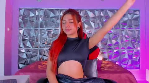 Snapshot of kendall23_ chatting on 03/08/25, 03:35 Kendall online show from 03/08/25, 03:35