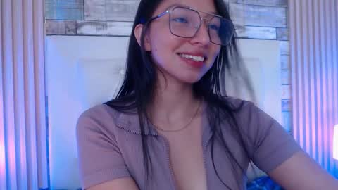 kendall_saenz online show from 10/10/25, 07:35