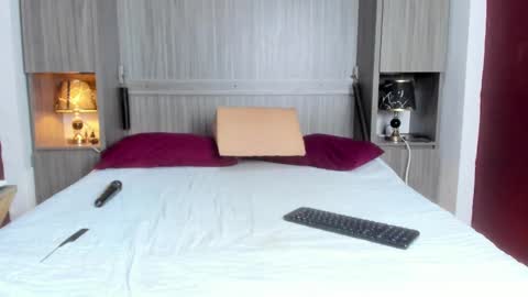 Snapshot of kendallrosse1 chatting on 01/10/25, 03:06 Kendal online show from 01/10/25, 03:06