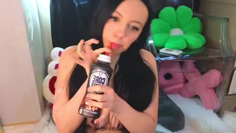 Snapshot of kendalltoots chatting on 03/02/26, 10:16 Kendall online show from 03/02/26, 10:16