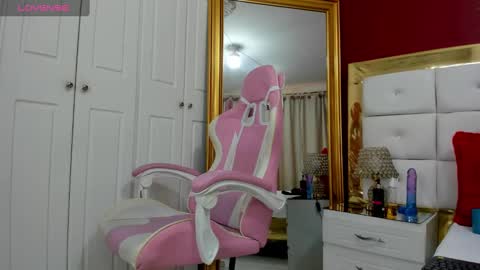 Snapshot of kendalstallyon chatting on 01/19/25, 03:21 Kendal  online show from 01/19/25, 03:21