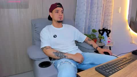 kendel_dimitri online show from 10/16/25, 02:34