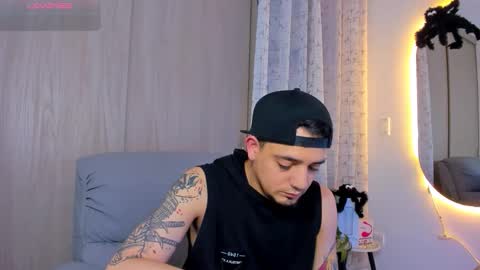 kendel_dimitri online show from 10/22/25, 11:37