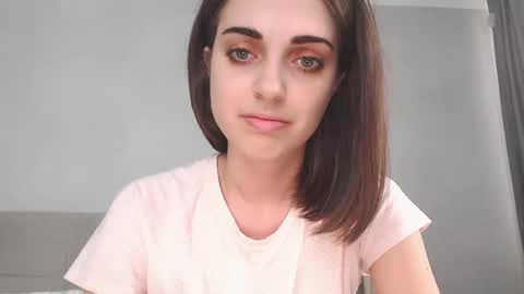 Snapshot of kendi_snow chatting on 03/07/25, 05:18 kendi snow online show from 03/07/25, 05:18