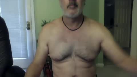 Snapshot of kendog1101 chatting on 12/24/24, 02:44 Steve online show from 12/24/24, 02:44