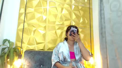 Snapshot of kendra_diaz chatting on 01/31/25, 11:35 K E N D R A online show from 01/31/25, 11:35