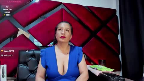 Kendra online show from 11/12/25, 01:50