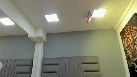 Snapshot of kendra_london chatting on 11/12/25, 11:10 Kendra London online show from 11/12/25, 11:10