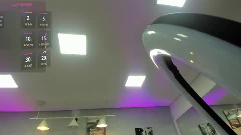 Kendra London online show from 04/08/26, 11:32