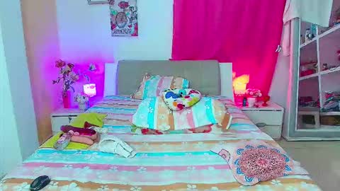 Snapshot of kendra_love31 chatting on 03/02/26, 07:15 kendra_love31 online show from 03/02/26, 07:15