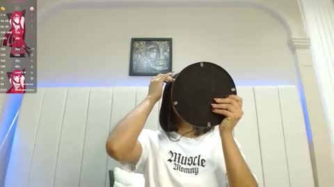 kendra_lux1 online show from 12/22/25, 12:57