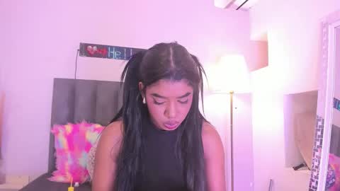 kendrachavez_ online show from 02/11/26, 09:09