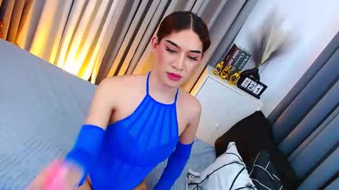 Kendra online show from 02/21/25, 09:34