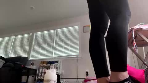 Snapshot of kendrakaps52 chatting on 10/06/25, 05:10 kendrakaps52 online show from 10/06/25, 05:10