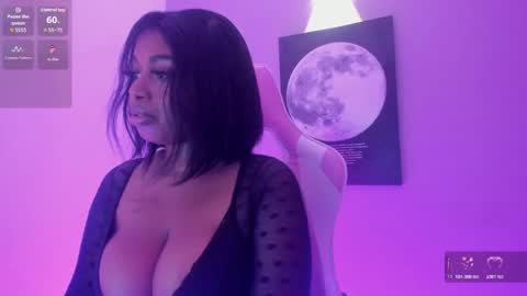 kendrasmith01 online show from 10/17/25, 10:01