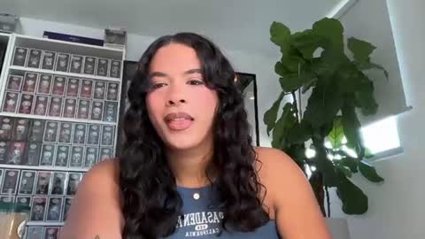 Snapshot of kendrasmithts chatting on 06/28/26, 09:43 Hi Im kendra- onlyfans. isab2896 online show from 06/28/26, 09:43