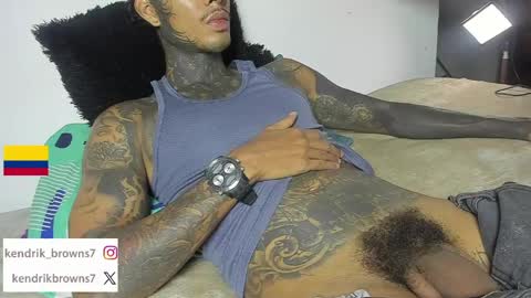 Snapshot of kendrik_brown chatting on 06/06/26, 02:33 kendrick brown online show from 06/06/26, 02:33