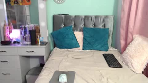 Chriss Morales online show from 12/02/24, 12:09