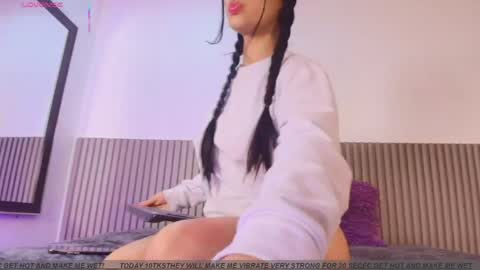 Snapshot of kenia_sweetie chatting on 05/28/26, 11:18 kenia_sweetie online show from 05/28/26, 11:18