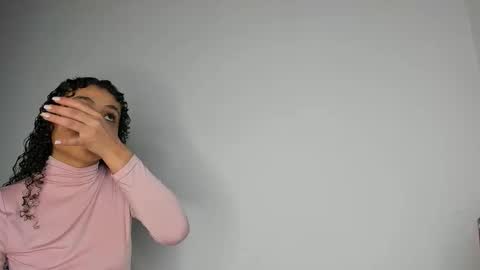 Kenia online show from 11/22/25, 11:04