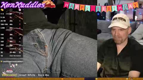 Snapshot of kenkuddles chatting on 11/30/25, 12:47 Ken Kuddles online show from 11/30/25, 12:47