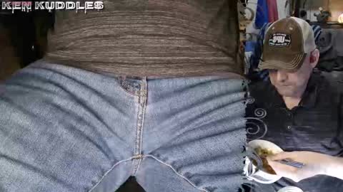 Snapshot of kenkuddles chatting on 02/22/26, 02:02 Ken Kuddles online show from 02/22/26, 02:02