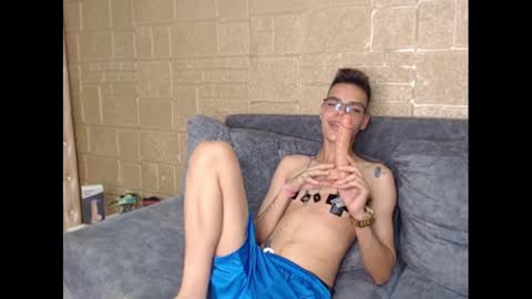 kenn_boy_ online show from 01/21/25, 08:54