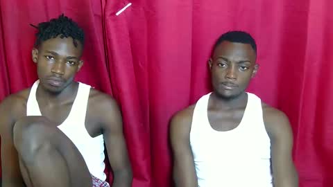 Kenia online show from 10/23/25, 10:58