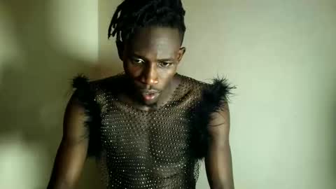 Kenia online show from 12/20/25, 10:11