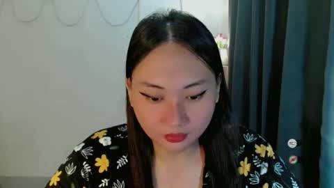 Snapshot of kennaxx69 chatting on 04/21/26, 10:45 kennaxx69 online show from 04/21/26, 10:45