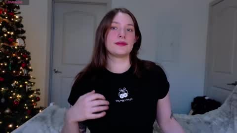 Snapshot of kennedyjade720 chatting on 12/15/25, 07:29 Kennedy Jade Next Stream Oct. 18 6pm CDT online show from 12/15/25, 07:29