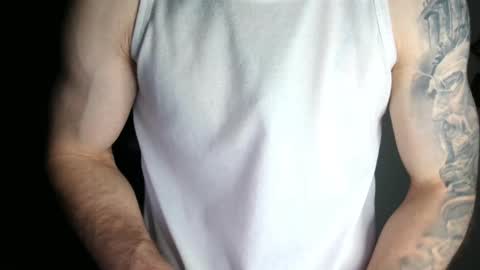 Snapshot of kennerfox77 chatting on 12/04/24, 02:42 Kennfox777 online show from 12/04/24, 02:42