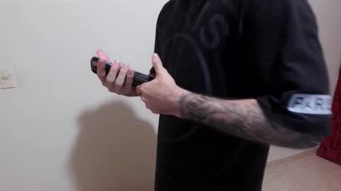 Snapshot of kennerfox77 chatting on 12/04/25, 01:48 Kennfox777 online show from 12/04/25, 01:48