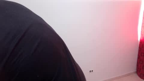 Snapshot of kennerfox77 chatting on 12/05/25, 06:37 Kennfox777 online show from 12/05/25, 06:37