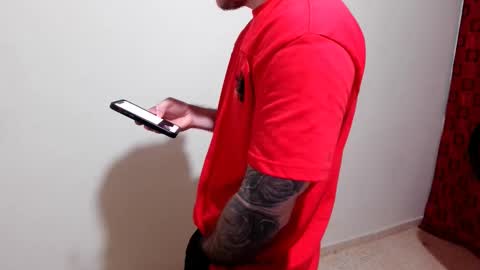 Snapshot of kennerfox77 chatting on 12/16/25, 01:21 Kennfox777 online show from 12/16/25, 01:21