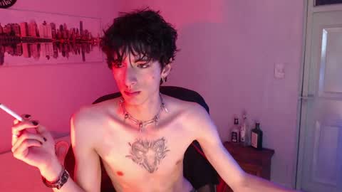 Snapshot of kenny__hot chatting on 01/20/25, 03:04 kenny online show from 01/20/25, 03:04