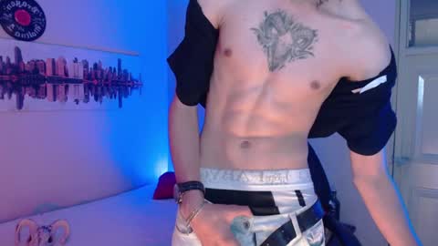 Snapshot of kenny__hot chatting on 01/27/25, 07:13 kenny online show from 01/27/25, 07:13