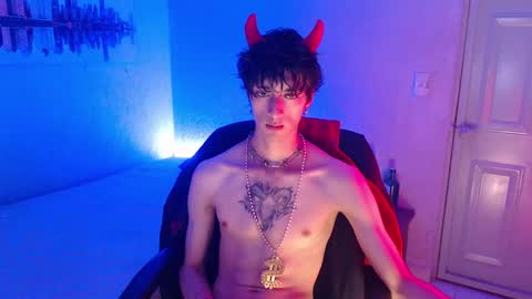 Snapshot of kenny__hot chatting on 02/16/25, 04:09 kenny online show from 02/16/25, 04:09