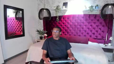 Snapshot of kenny_thompson_ chatting on 02/23/26, 08:17 Kenny Thompson online show from 02/23/26, 08:17