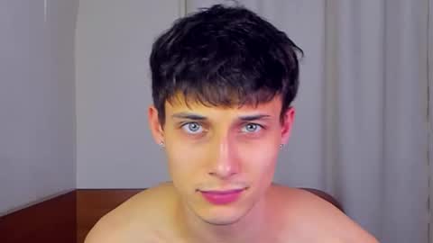 Snapshot of kenter_parker chatting on 09/27/25, 01:10 Peter online show from 09/27/25, 01:10