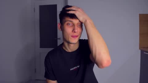 Snapshot of kenter_parker chatting on 11/23/25, 09:36 Peter online show from 11/23/25, 09:36